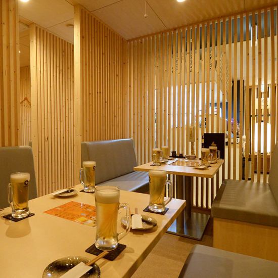 3 minutes from Yokkaichi Station! We have a semi-private room that is perfect for 5 to 6 people ♪