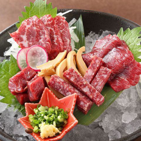 Sakura meat dishes prepared for abundance ♪