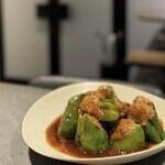 ピーマンの肉詰め