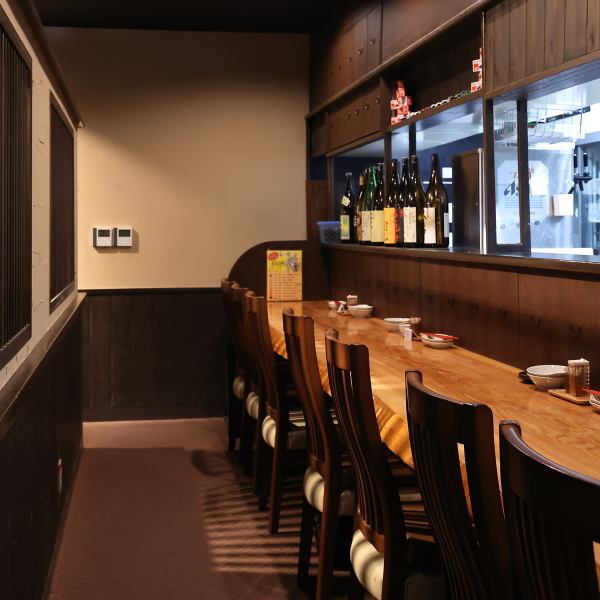 [Single diners welcome ◎] We also have counter seats available inside the restaurant ◎ There are a total of 8 seats for single diners.It can be used for everyday use, such as a quick drink after work or a meal for two.