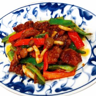 Stir-fried Sichuan-style beef and peppers