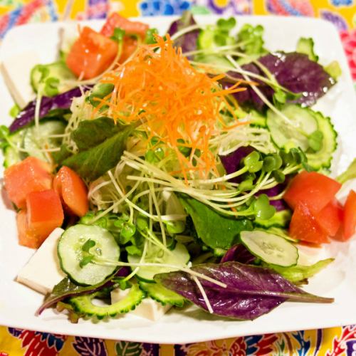 Uchina Salad