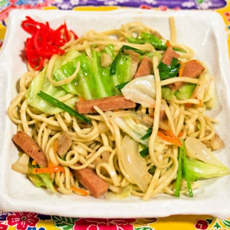 Uchina fried noodles (salt) (sauce)
