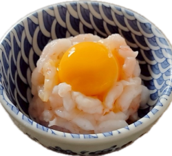 Eggs are a perfect match for sweet shrimp.