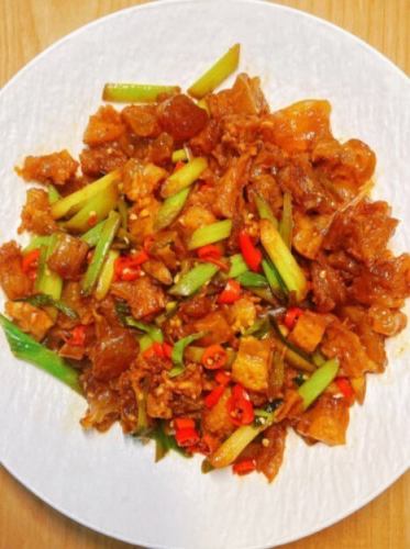 五目板春雨の和え物/特製醤油の牛スネ肉煮込み/牛肉の辛口和え/牛アキレス腱の香味和え