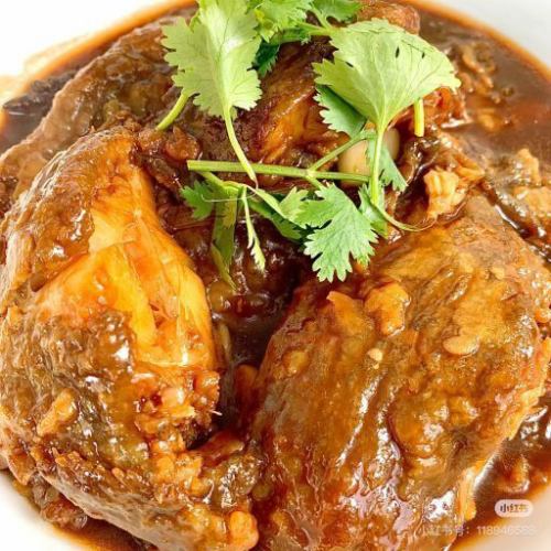 白身魚スティックの山椒塩炒め/カレイの醤油煮込み