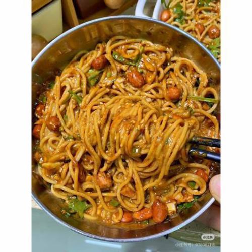 ごまダレまぜ麺/冷やし中華/延辺風冷麺