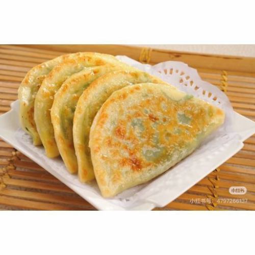 上海小籠包 4個/ニラと卵の焼きおやき 2個