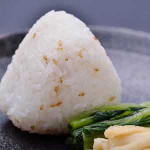 Grilled rice balls (1 piece: soy sauce, miso)