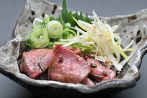 牛タン刺し ねぎポン酢