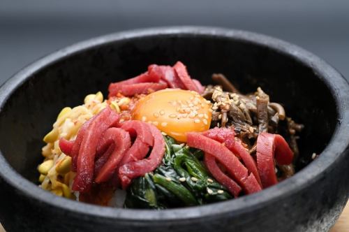 石焼ユッケビビンバ