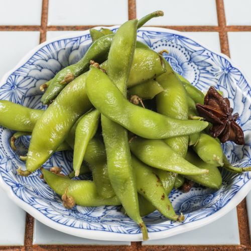 Green soybeans Japanese pepper flavor
