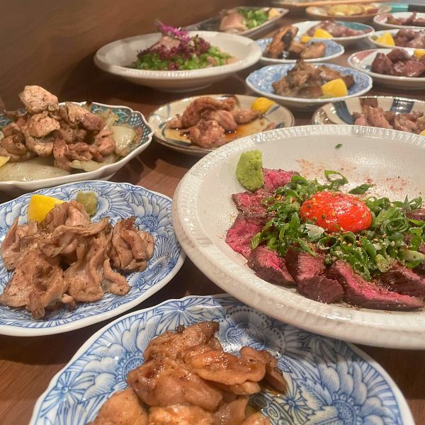 ◎  炭焼き×酒。厳選された新鮮な鶏肉を使用し、職人が丁寧に焼き上げる焼き鳥は当店の自慢です。