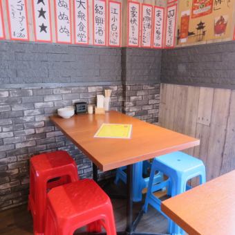 A casual space in a popular cafeteria! Two people can use the table seat ♪ We can joint according to the number of people, so please feel free to contact us ★ For lunch use dim sum, go party / party and girls' party ♪