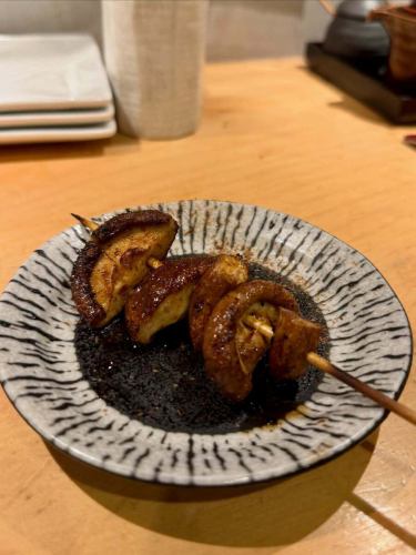 .
Teppan Chicken Tetsu
.
▷▶Shiitake mushroom skewers

The vegetable skewer menu is also expanding 🍀*゜
Please come and try our new menu 💁‍♂️💁‍♀️

We are open every day from 6pm.
We look forward to your visit ☺️🙏

#Teppan Chicken #Izakaya #Tetsu
#Ehime Prefecture #Matsuyama City #Nibancho
#Yakitori #Teppan cuisine #A la carte dishes
#Ehime Gourmet #Ehime Izakaya
#Matsuyama Gourmet #Matsuyama Izakaya
#Izakaya with private rooms #Smoking allowed at all seats
#Vegetable skewers #Shiitake mushrooms #Shiitake mushroom skewers