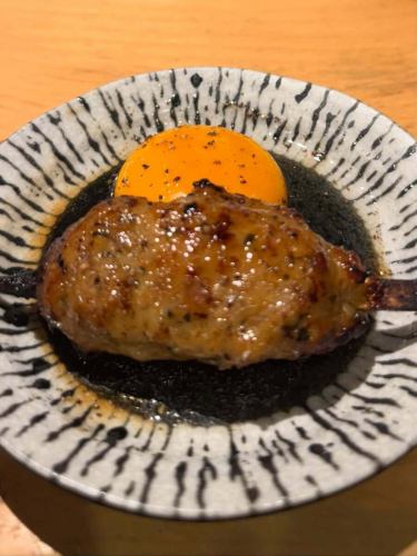 .
Teppan Chicken Tetsu
.
▷▶︎Tsukimi Meatball Skewers

Break the egg yolk until soft
Please enjoy ☺️

We are open every day from 6pm.
We look forward to your visit ☺️🙏

#Teppan Chicken #Izakaya #Tetsu
#Ehime Prefecture #Matsuyama City #Nibancho
#Yakitori #Teppan cuisine #A la carte dishes
#Ehime Gourmet #Ehime Izakaya
#Matsuyama Gourmet #Matsuyama Izakaya
#Izakaya with private rooms #Smoking allowed at all seats
#End of the year #Year-end party #New Year's party #Drinking party
#Tsukune #Grated daikon ponzu meatball skewers