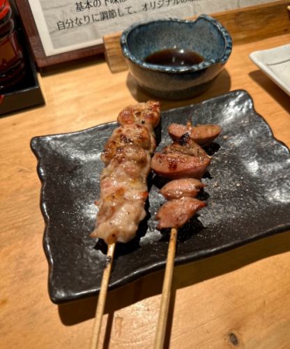 .
Teppan Chicken Tetsu
.
▷▶Recommended skewers
When in doubt, go for the chef's recommended skewers (´∀`)❤️
You can choose from 3, 5, or 10 types of skewers!
The chopstick rests are also yakitori, which is Mako-chan's hobby🤣
Please try using it for Instagrammable photos ₍ᵔ· ̫·ᵔ₎
We are open every day from 6pm.
We look forward to your visit ☺️🙏
#Teppan Chicken #Izakaya #Tetsu
#Ehime Prefecture #Matsuyama City Nibancho
Yakitori, Teppanyaki dishes, A la carte dishes
Ehime Gourmet Ehime Izakaya
Matsuyama Gourmet Matsuyama Izakaya
Izakaya with private rooms, smoking allowed at all seats