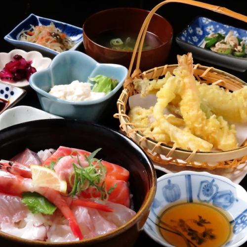 がっつり食べたい方に！【海鮮丼プラス定食】