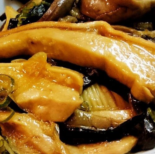 ナカミイリチー