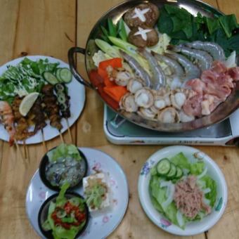 Enjoy yose-nabe and skewers! ≪Total 5 dishes≫ 2-hour all-you-can-drink Emuji yose-nabe course 3,850 yen ((tax included))
