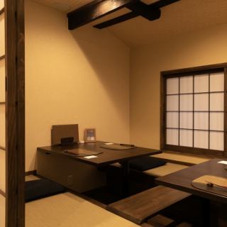 座敷席は5～8様のご予約で個室として利用いただけます