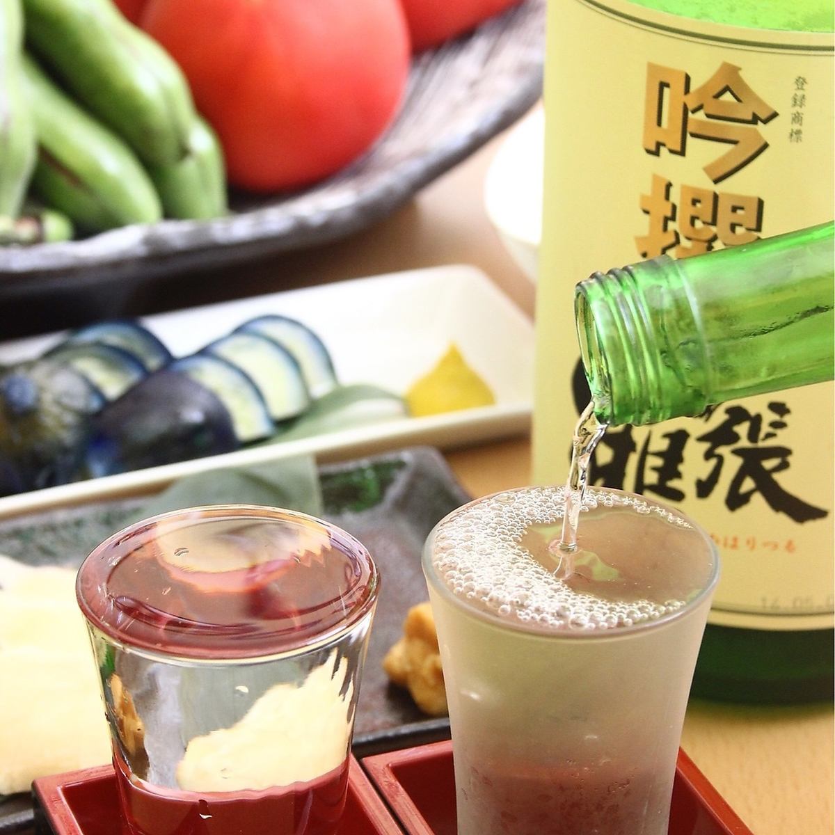 We have a wide selection of seasonal sake, mainly local sake in Niigata!