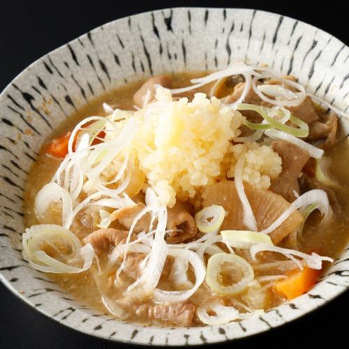 にんにくもつ煮込み