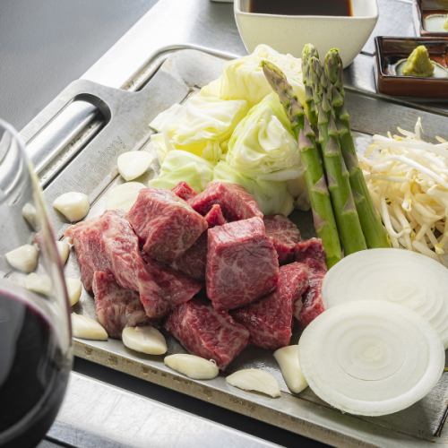 鉄板で焼き上げるお肉♪