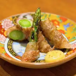 大和豬肉捲配蘆筍