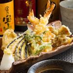 黄金軍鶏　天ぷら盛り合わせ