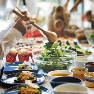 【3月4月ランチ/11時半～14時半】★歓送迎会プラン★10名～★ビュッフェ&ドリンクバー★3000円