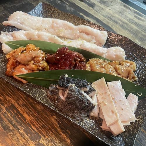 【当店おすすめ！】ウシロードホルモンMIX　250g～
