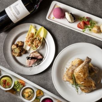 圣诞限定“休闲白夜”（12月24日至25日）4件商品，总价4000日元（含税）