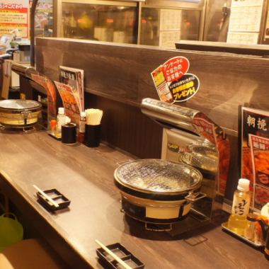 Drink and eat ☆ There is also a counter seat that welcomes one person.※ Photos are affiliated stores
