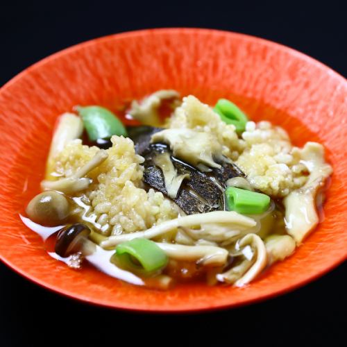 在錦造，您可以品嚐到廚師用心烹調的「正宗日本料理」。