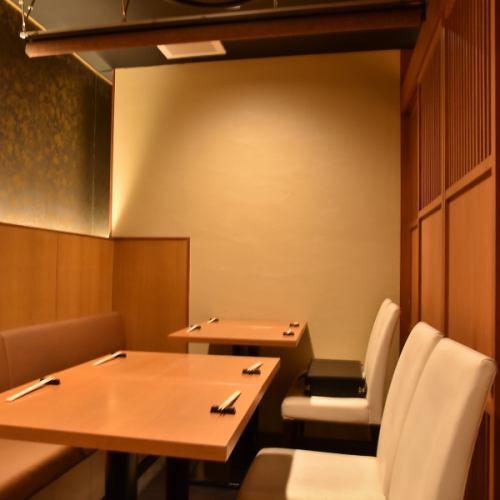 全席喫煙可/完全個室あり