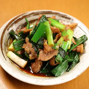 黒毛和牛と九条葱の黒胡椒炒め