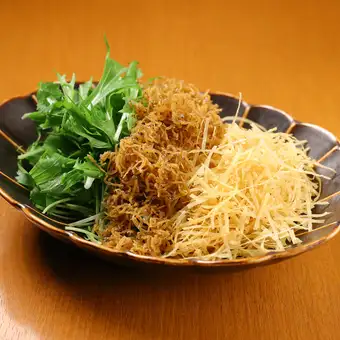 水菜とちりめん山椒の湯葉サラダ