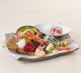 Assortment of 7 kinds of sashimi