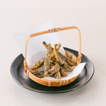 Deep-fried horse mackerel