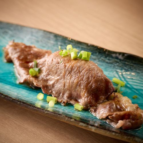 県産黒毛和牛の炙り握り１貫