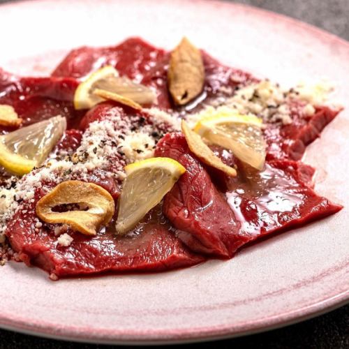 牛肉のレアカルパッチョ ~レモンソース&チーズ~