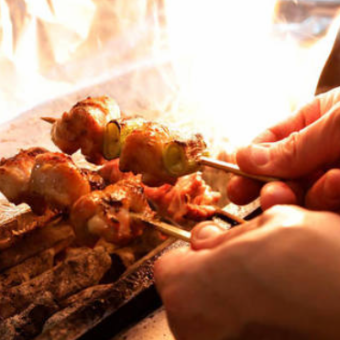 [Banquet staple! Fish main dish] Extra-large seared mackerel and a yakitori platter of local chicken! 10 dishes in total ◎ 2 hours of all-you-can-drink included for 4,950 yen (tax included)♪