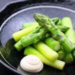 Early harvested asparagus from Niikappu Town and Kuriyama Town