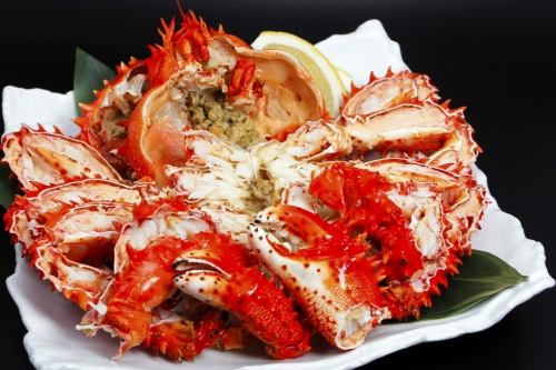 根室 カネエイ英正水産さんより ／ 花咲がに
