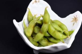 十胜市中札内村的黑毛豆。