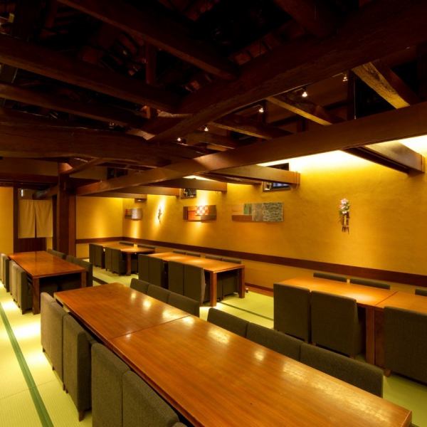 宴会個室最大60名様迄ＯＫ。飲み放題付きプラン、予算に合わせてたっぷりのかに料理と季節のおススメのお料理がお楽しみ頂けるコースが御座います。歓送迎会、接待、ご友人同士でのお集まり、女子会等ニーズに合わせたお部屋をご用意します。※【お席料金】個室席をご予約の場合、ご飲食代金の10％の個室料を頂戴致します。