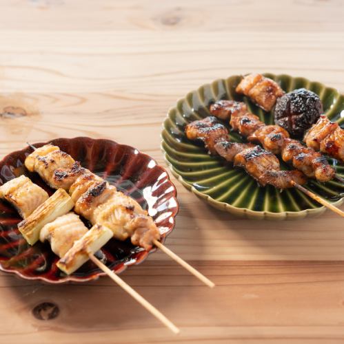[Must-try items] Yakitori made with binchotan charcoal and domestically produced eel skewers!