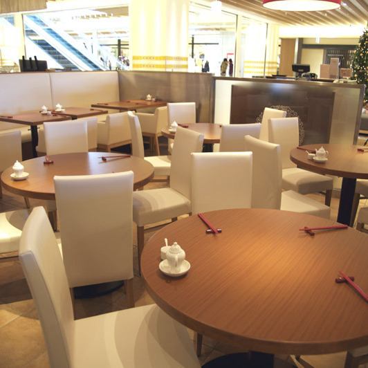 There are a lot of table seats that you can feel free to enjoy cooking making inviting cooks from mainland China! Enjoy authentic Chinese with a spacious round table !! We are waiting for you to visit our most popular bargain noodles .
