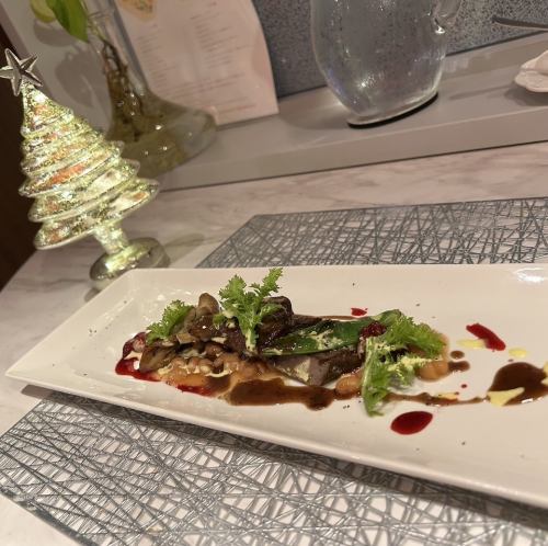 【お肉】黒毛和牛のグリエとフォアグラのソテー（フランボワーズ風味）